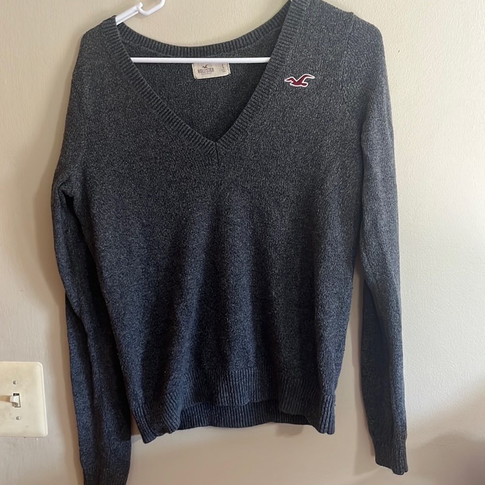 Hollister sweater women’s juniors Large gray top